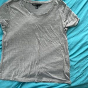 Solid short sleeve shirt